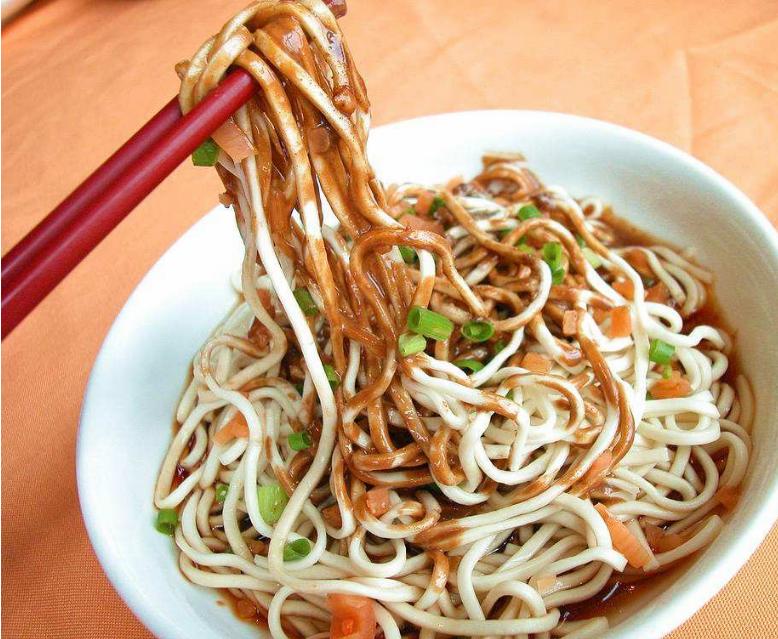 武汉人觉得热干面怎么样,武汉本地热干面真的很难吃吗