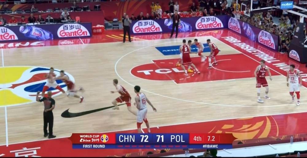 边线球世界性难题,边线球发球国际难题