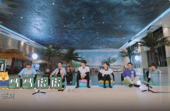 江疏影落水妆容被弄花,露出素颜那一刻,网友:这颜值是认真的吗