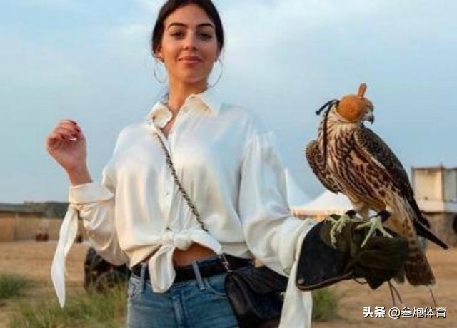 c罗和乔治娜晒照,乔治娜晒c罗视频