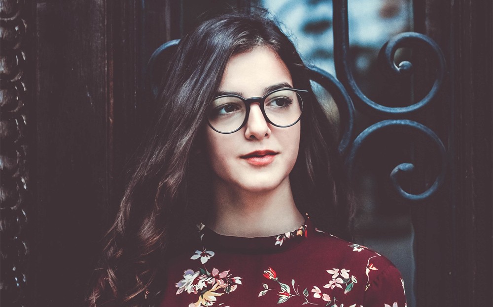 男人聊天很枯燥,男子每天无所事事