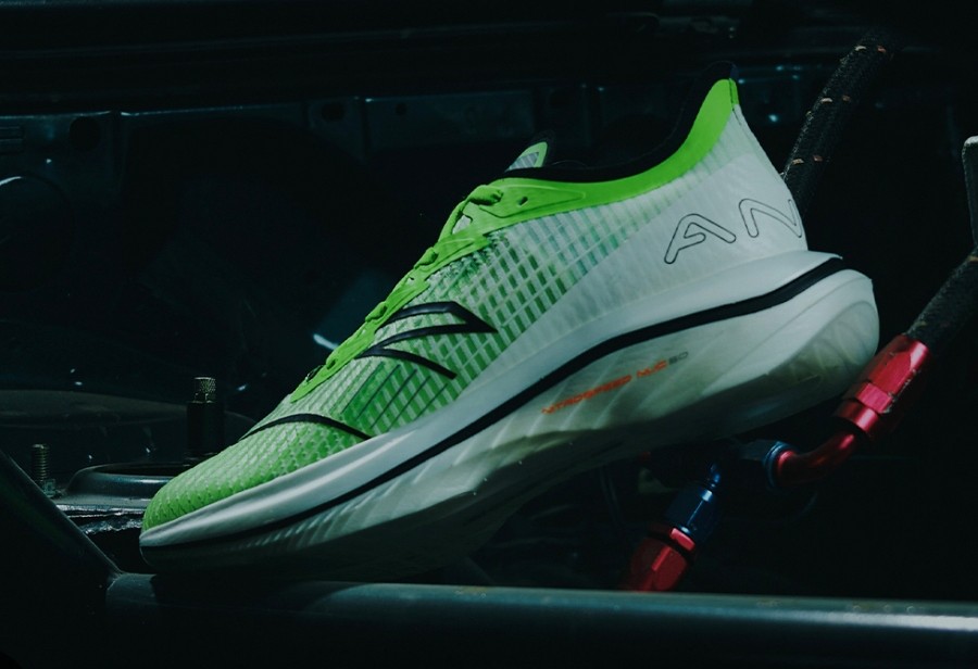 高颜值反光跑鞋,高回头率跑鞋