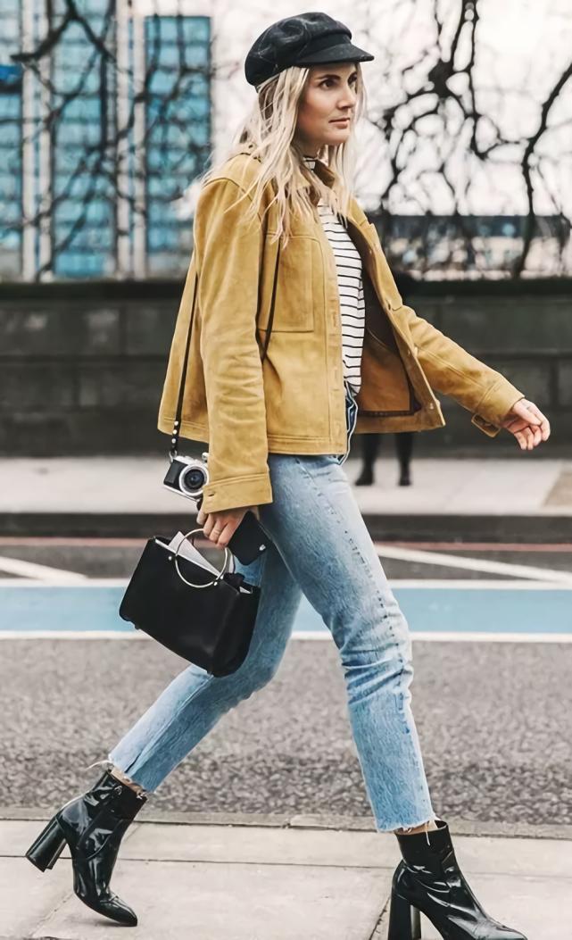 脚下穿什么鞋子能看出来,脚下的鞋子各式各样