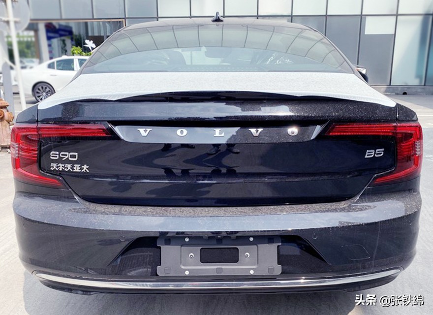 新款沃尔沃s90实车曝光,沃尔沃s90哪年上市的