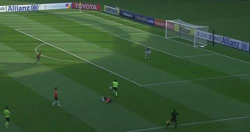 上港爆冷1-2不敌申花,亚冠最新积分榜上港