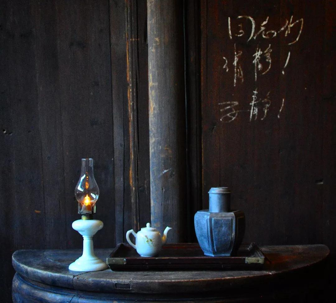 安徽大山废弃的古宅,安徽一座百年废弃的古宅