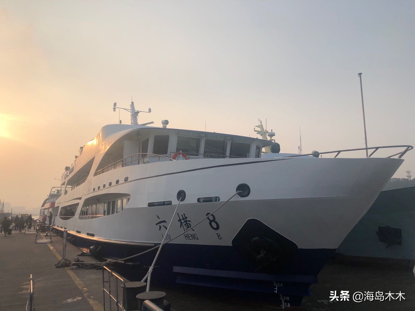 舟山是不是都是小岛组成的,舟山是个岛吗