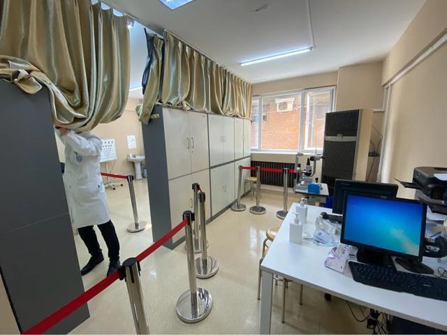 免揉搓硬性眼镜护理液,免搓洗护理液可靠吗