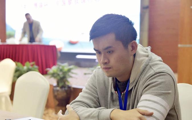 王天一赵鑫鑫弃兵,2019象棋个人赛王天一视频