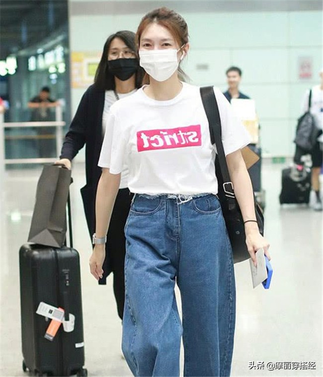 白色t恤不费力气的穿搭,白色t恤不显黑