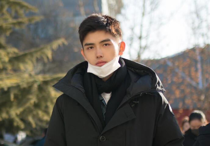 以为很红却早就凉凉的十位明星,死捧不红的8位明星个个颜值在线