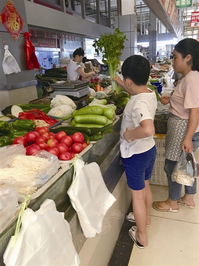 孩子做家务要不要给钱,孩子做家务该不该给钱辩论