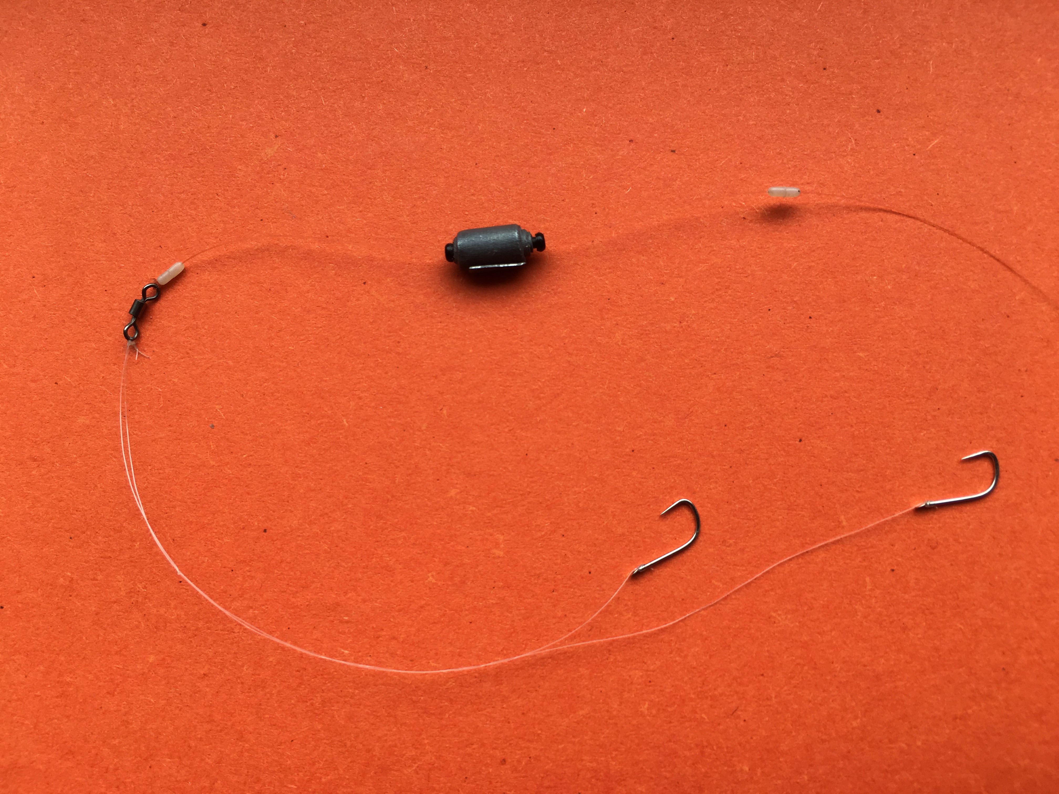 冬季垂钓鲫鱼如何避免闹小鱼,冬天野港刮风3级怎样钓鲫鱼