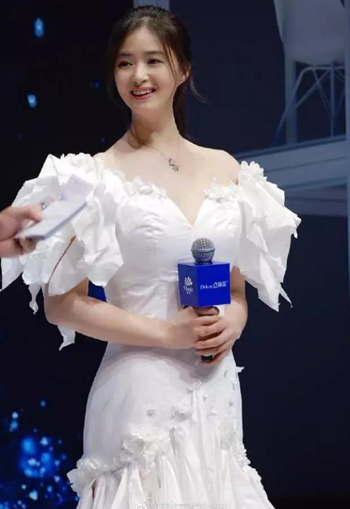 高个大骨架微胖女生,小骨架高个子微胖女生