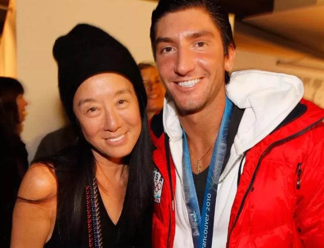 71岁百亿富翁,280亿富婆长得像17岁女孩