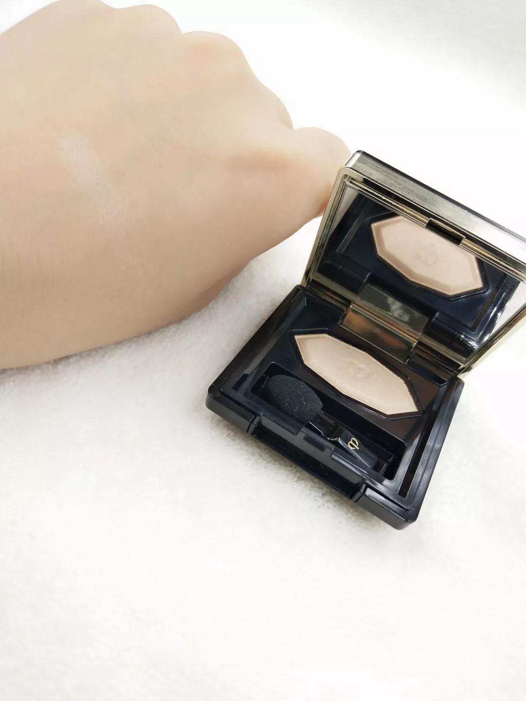 吴昕美妆推荐眼影,吴昕眼影哪个系列最好用