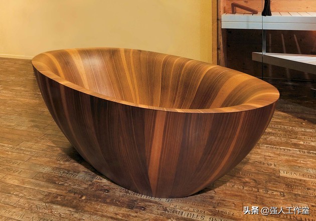 家庭安装木制浴缸效果图,现代浴缸卫生间装修风格