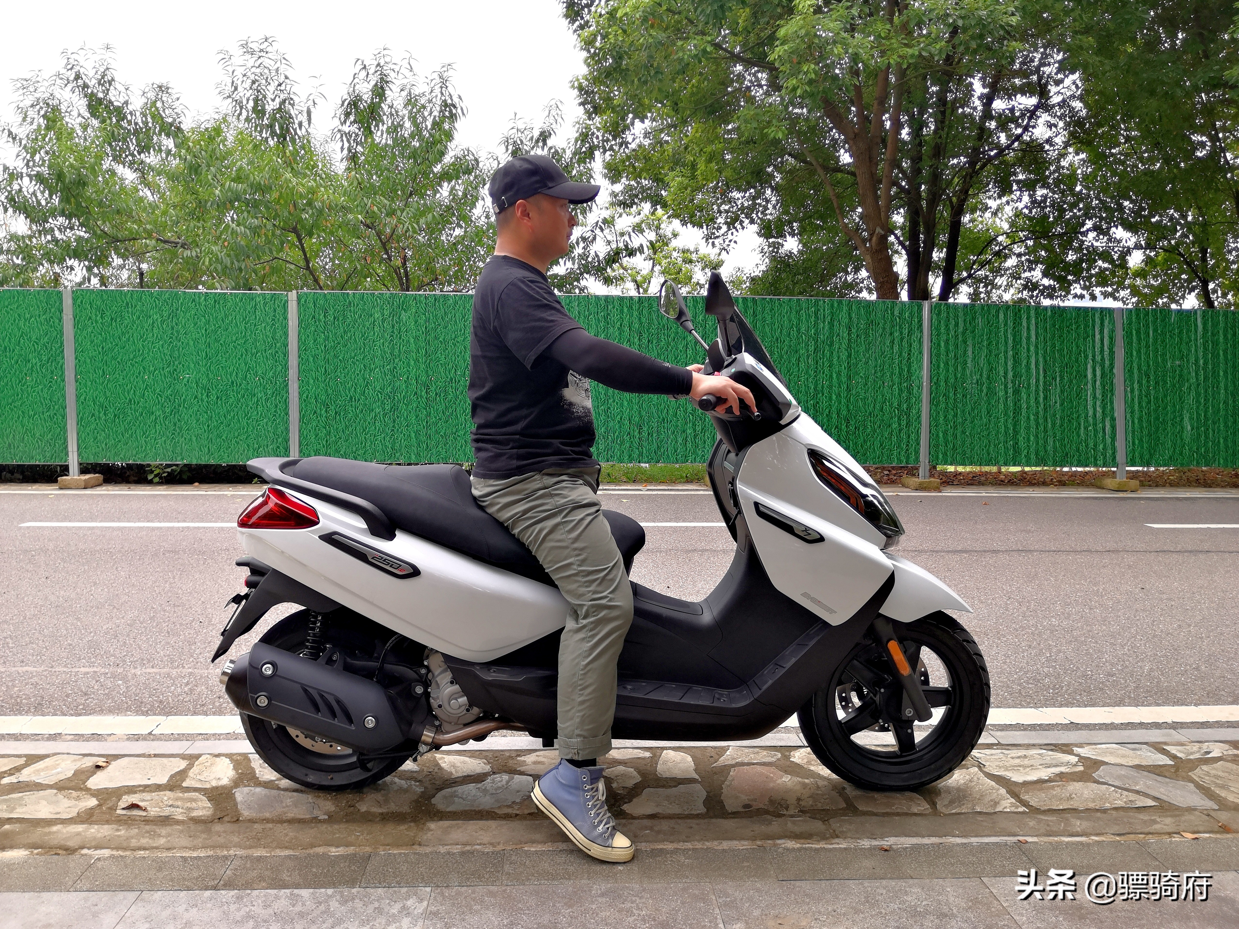 比亚乔x7踏板最高时速,比亚乔x7250级踏板售价公布