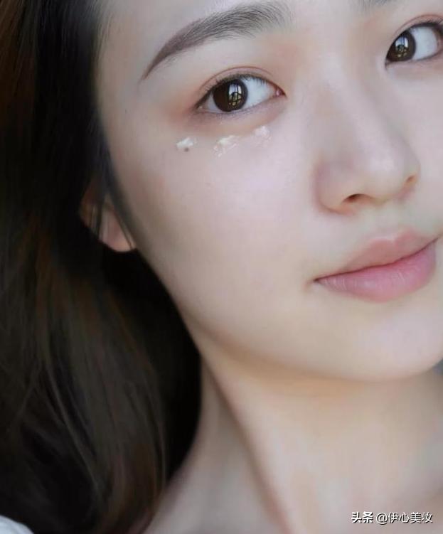 去黑眼圈抗初老眼霜测评,去黑眼圈很好用的一款眼霜