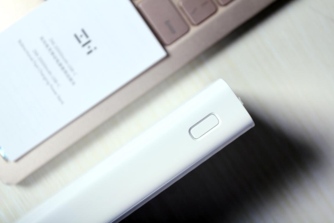 小米移动电源高配版超级快充版,小米移动电源一万毫安快充版