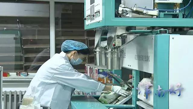 看得见发展留得住乡愁,看得见青山绿水留得住乡愁