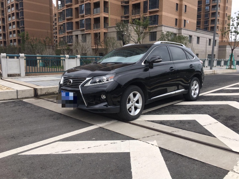 雷克萨斯rx270,雷克萨斯rx12款rx270烧机油吗