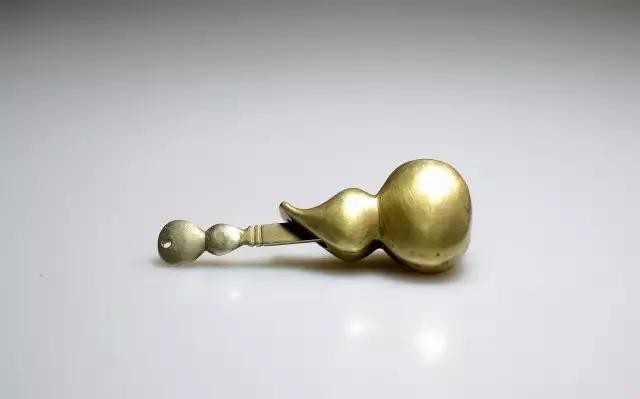 从前的锁好看钥匙也精美,从前的锁好看钥匙也精美什么意思