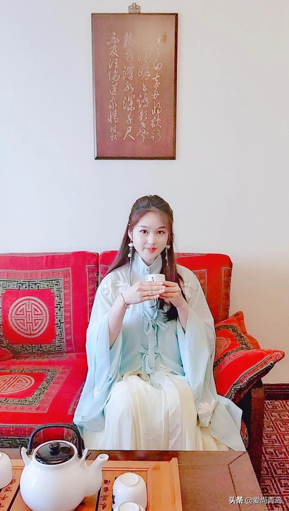 您被“拍了拍”!快来这个新开的“主题换装馆”,体验百变造型