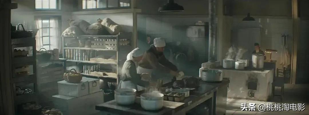 为了电影而创造一门语言,这个导演太拼了