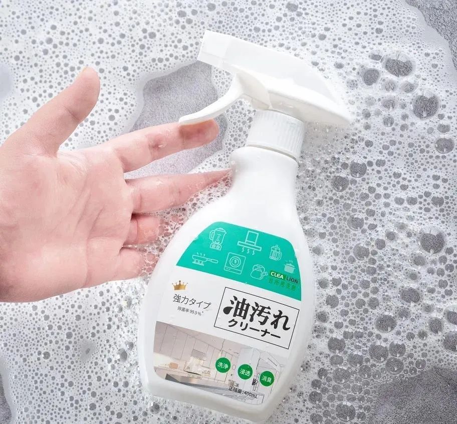 油污清洁剂一喷一抹轻松搞定,去油污清洁剂能去除马桶污垢吗