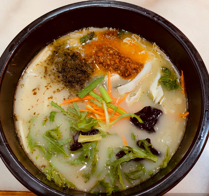 郑州美食米线必吃人气榜,香香美食推荐郑州名吃米线