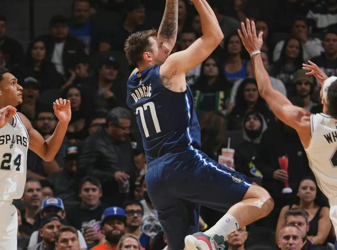 乔治杜兰特对飙时刻,乔治单打杜兰特后撤三分