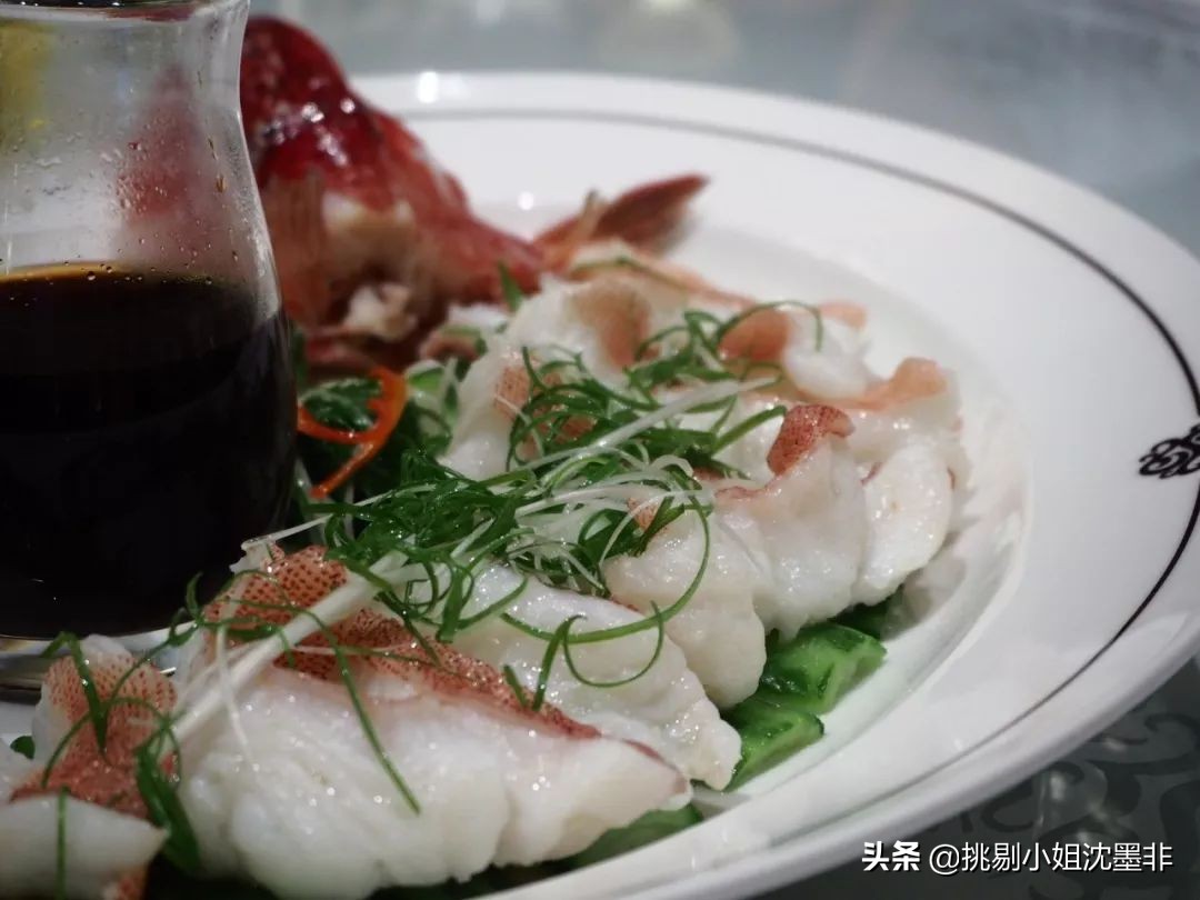 住50块钱以下的酒店是什么体验 (有没有必要住贵一点的酒店)