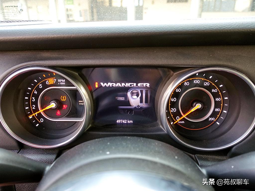 全新jeep牧马人试驾视频,全新换代jeep牧马人角斗士试驾