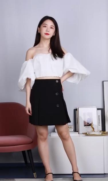 ur新款服装测评,ur时尚服装开箱