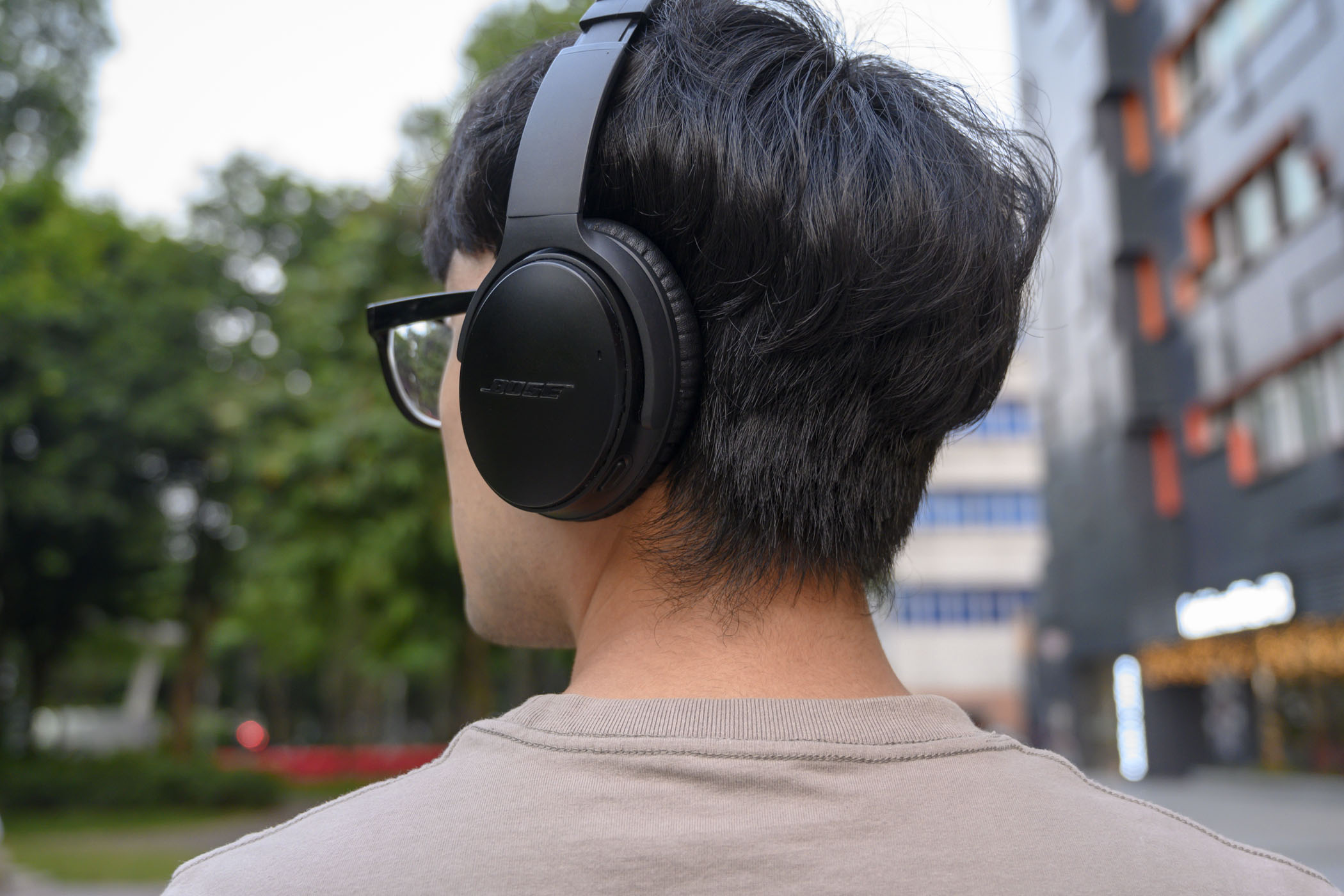 bose降噪耳机qc35二代和q45区别,头戴式耳机降噪能听歌吗