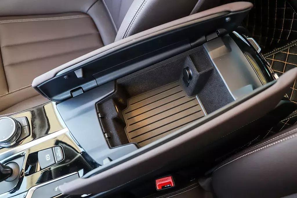 乘坐体验舒适的车,试驾全新宝马5系视频