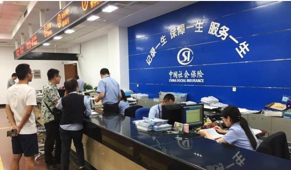 缴最低档社保15年能领多少养老金,社保缴费最低档养老金每月多少钱