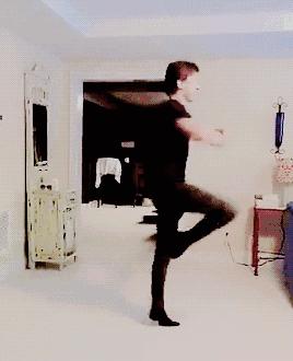 荷兰弟蜘蛛侠复联4高光时刻,蜘蛛侠荷兰弟徒手接冬兵