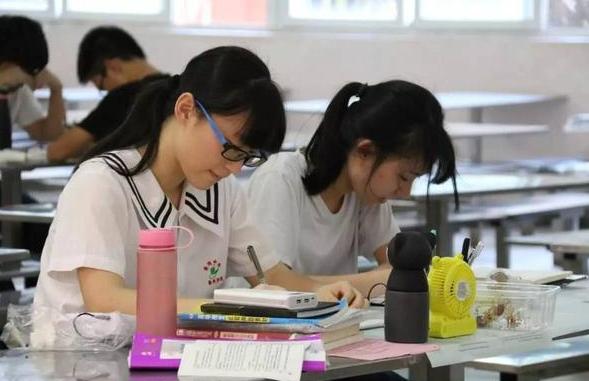 初中中考没考好可以复读什么学校,中考考不上到底能不能复读