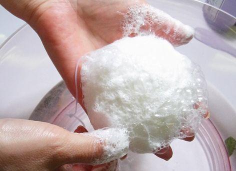 白衬衫发黄最好的解决方法,白衬衫领发黄洗白小窍门用小苏打