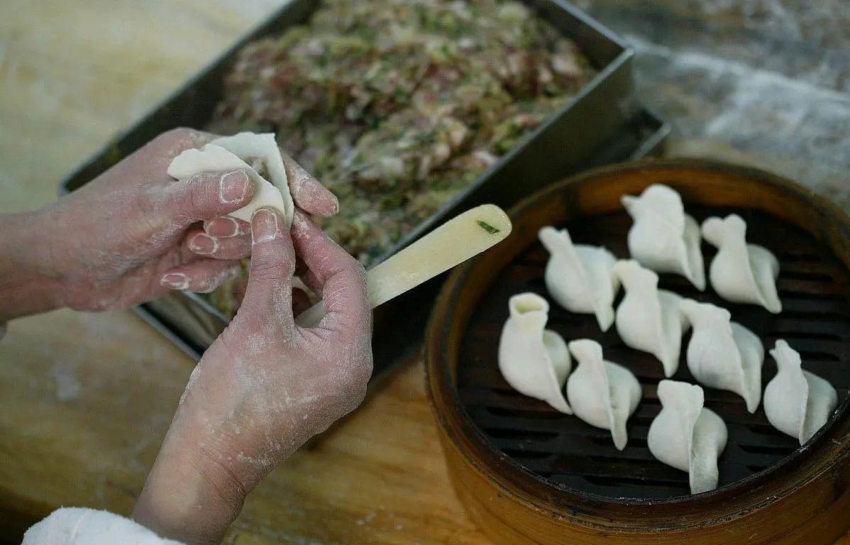 饺子皮要用什么淀粉,饺子皮怎么和面加什么淀粉