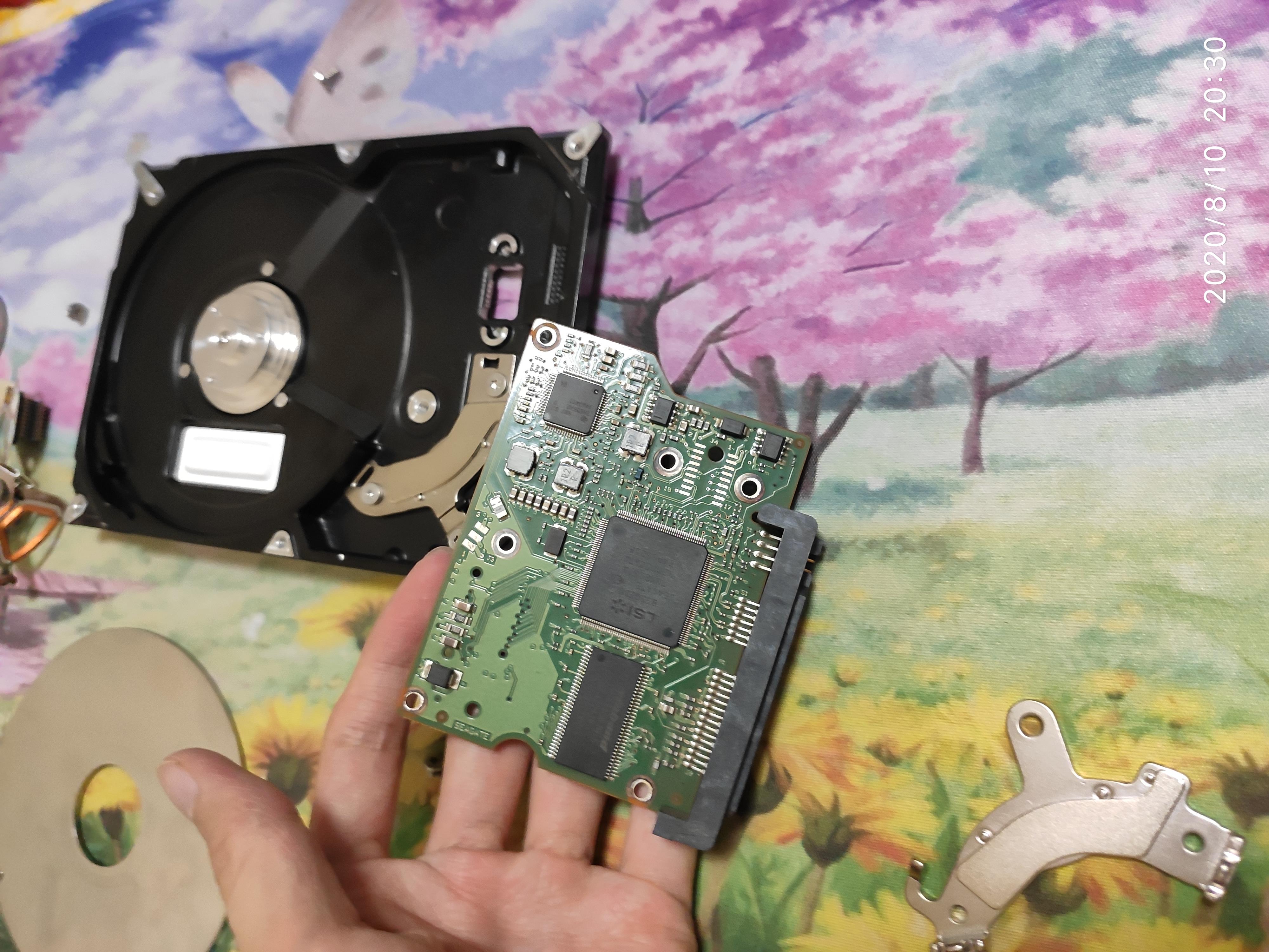 移动硬盘拆解做笔记本硬盘,电脑硬盘中的磁盘拆解