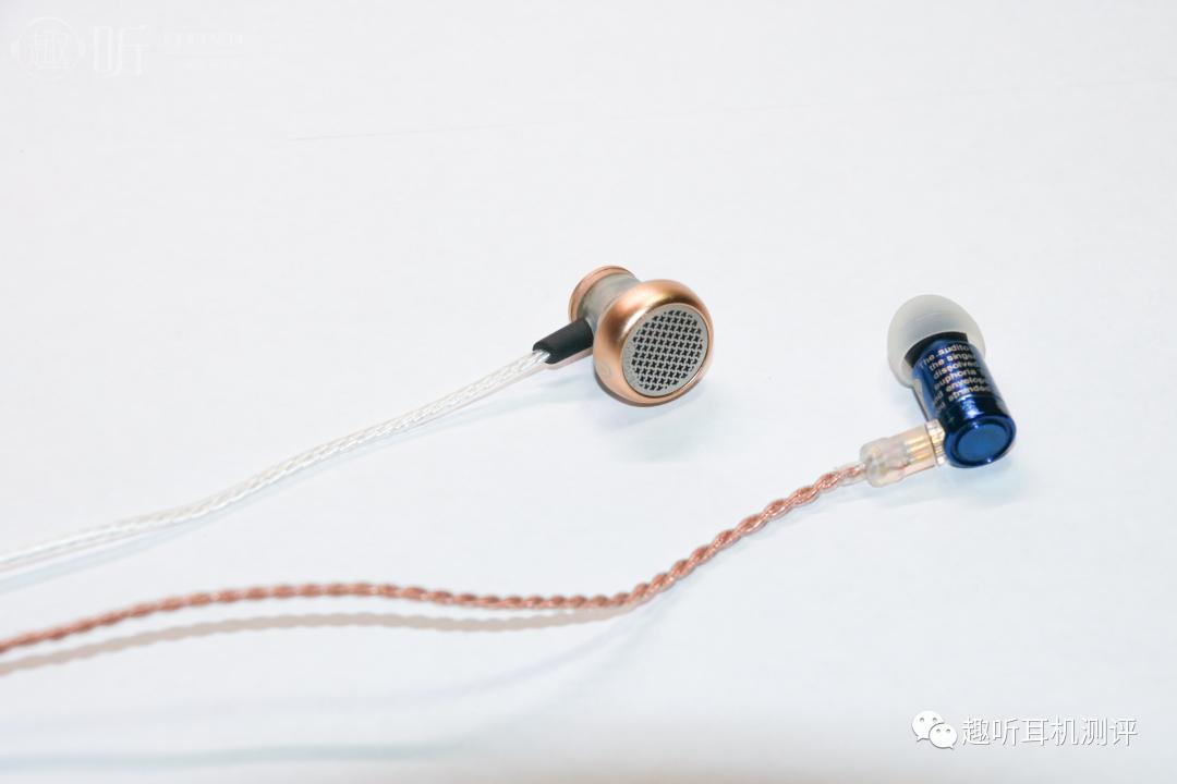 阿思翠飞鱼座耳机测评,小而美mcn