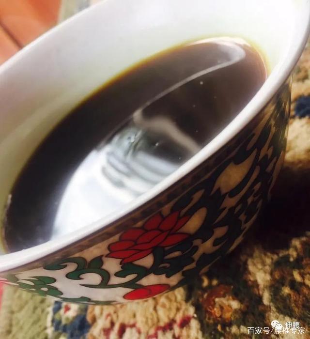 年纪轻轻腰椎间盘突出做什么工作,腰椎间盘突出公务员体检既往病史