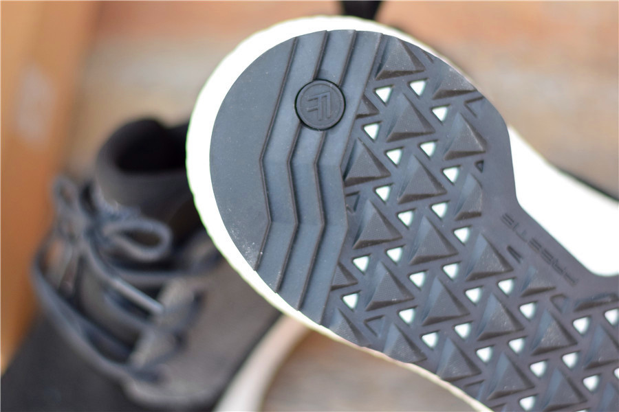 小米有品高科技鞋,好饭不怕晚抖音探店