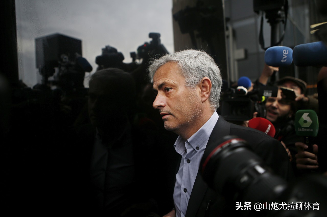 *局骗**还是挡箭牌？曼联欲邀传奇担任足球总监，红魔复兴就差他？