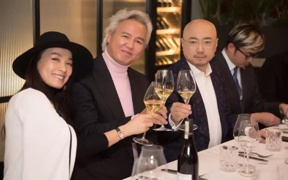 张庭公司纳税21亿怎么回事,张庭赚20亿是真的吗