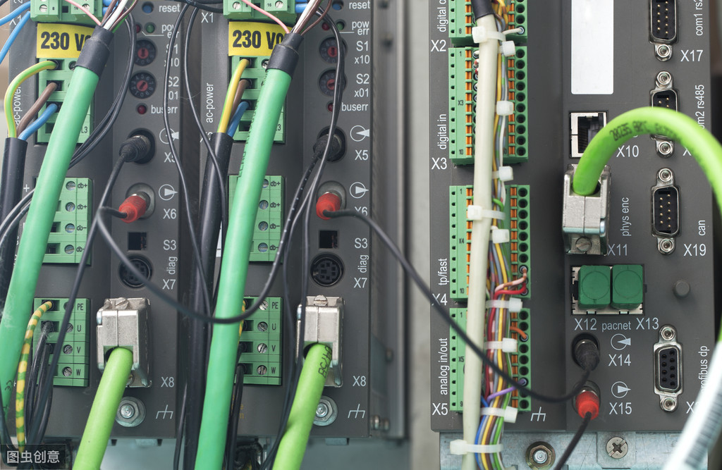 plc怎么控制三菱变频器,三菱plc怎样控制变频器