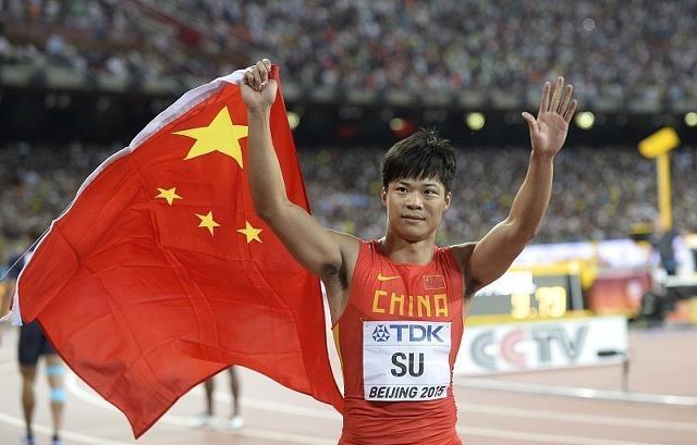 亚洲飞人男子100米跑出9秒95,世界飞人100米大赛最快成绩